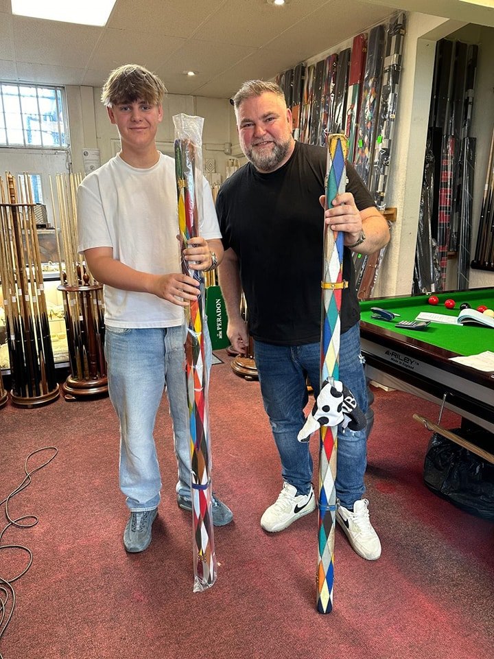 Chesworth_Cues's tweet photo. Get in early to see us today, some of you might need to get home for the match at 5 p.m.

#Peradon #CenturyCues #Britanniacues
#chesworthcues #eaglecues
#EagleCuesThailand #snooker
#snookerlife #snookerworld https://t.co/hQdHvaKBr8
