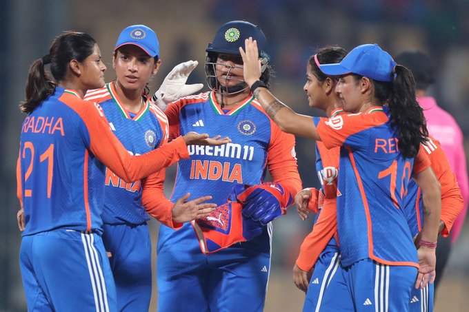 India needs190 to win! 📹 Credits: Twitter/WomensCricZone