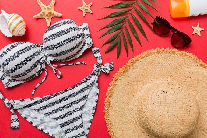 Activa el #ModoVerano con tu mejor prenda en este #DíaMundialDelBikini. Creada en 1946, por Louis Réard ¡un ingeniero mecánico francés! Su nombre viene de un conjunto de islas pertenecientes a las Islas Marshall ubicadas en el Océano Pacífico, conocidas como "atolón de bikini"