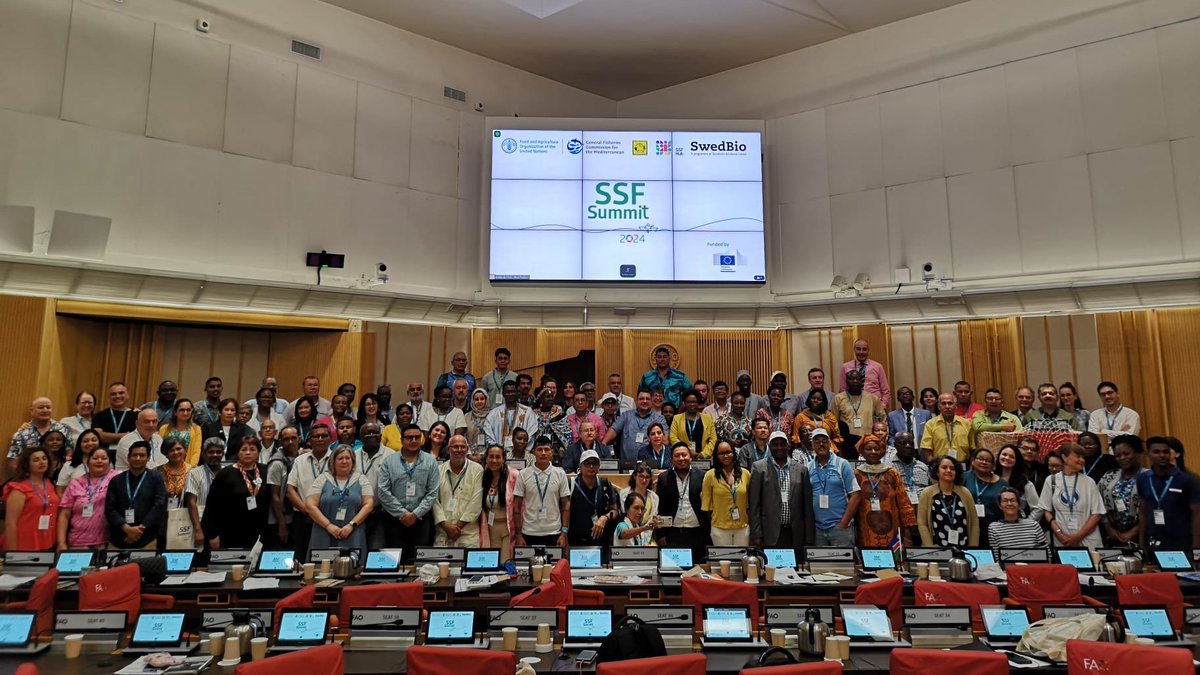 IPC Food Sovereignty (@ipcsovereignty) on Twitter photo People of the water together in the #SSFsummit to celebrate #SSFguidelines10
Les peuples des des eaux réunis pour le SSF summit et pour célébrer les #DirectivesPPE10
La gente de las aguas reunida en el SSF summit y para celebrar las #DirectricesPPE10 People of the water together in the #SSFsummit to celebrate #SSFguidelines10
Les peuples des des eaux réunis pour le SSF summit et pour célébrer les #DirectivesPPE10
La gente de las aguas reunida en el SSF summit y para celebrar las #DirectricesPPE10
