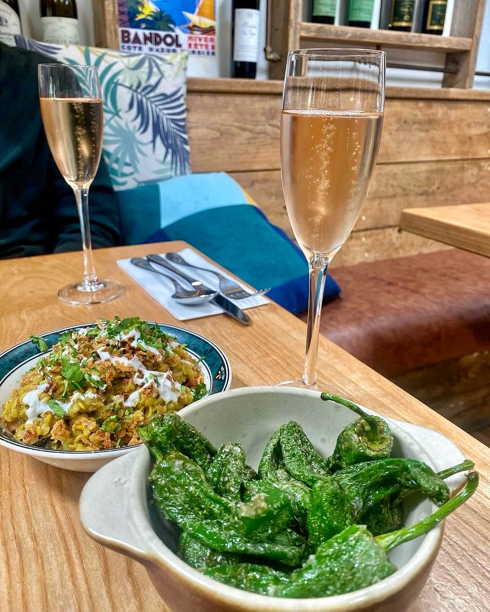 corkagebath's tweet photo. Starting as we mean to go on for the weekend!π₯
Weβve got a handful of early and late tables today & tomorrow and some good availability for Saturday lunch if you fancy joining. Booking recommended β¨
π·: ren_aldy
#fizzfriday #foodandwine https://t.co/MVv5B9Jsxk