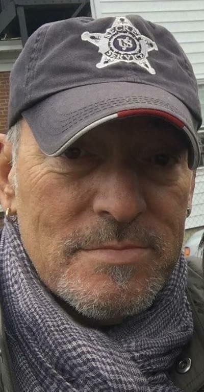 BruceLyricsNL's tweet image. Let your mind rest easy, sleep well my friend
It's only our bodies that betray us in the end

#WeAreAlive
#BruceSpringsteen