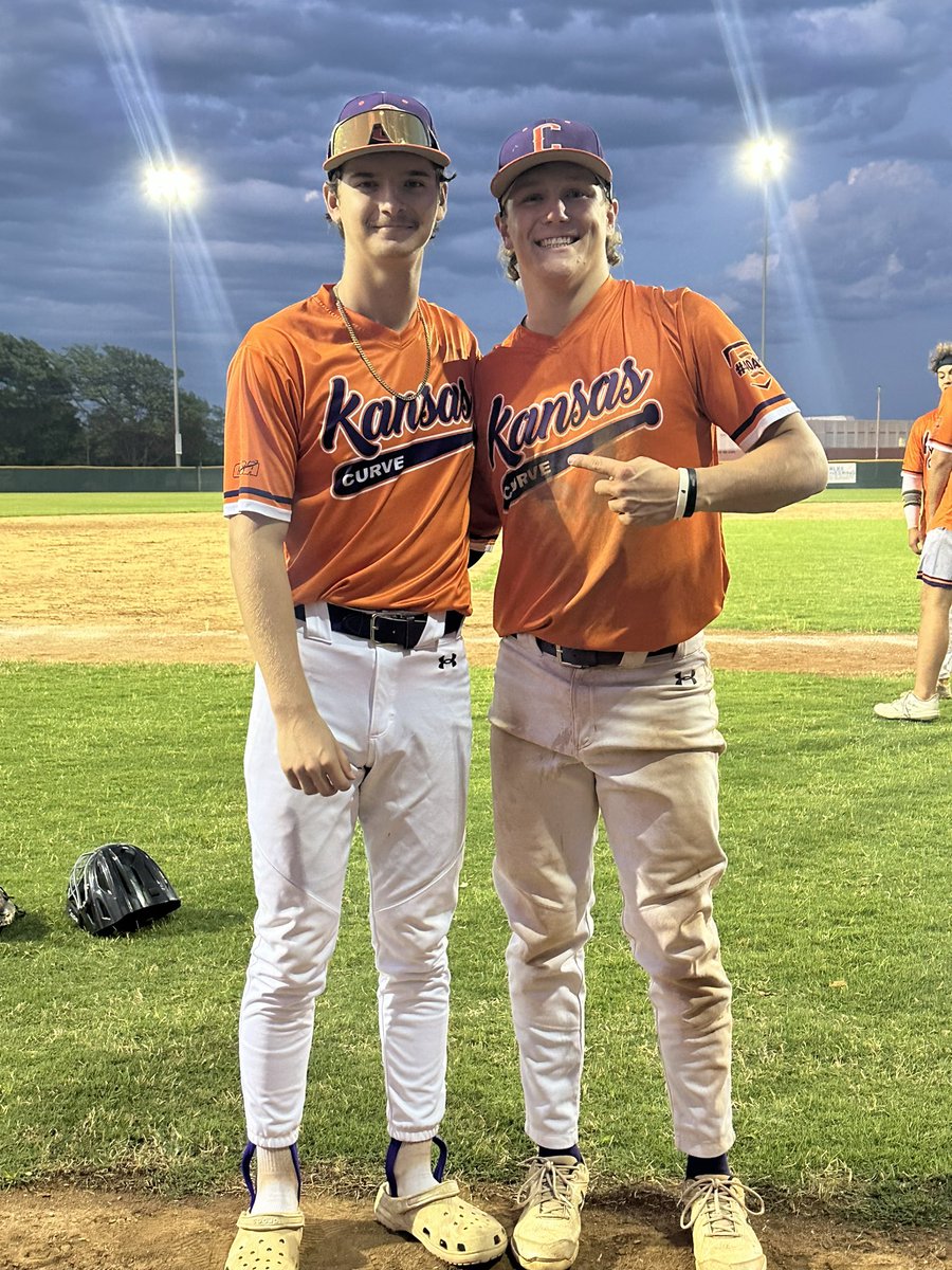 Players of the game 

<a href="/KenneyFabian/">Kenney_Fabian</a> - 8.0IP 3H 1R 0BB 7K 

Will Clark - 2-4 2B 2RBI
