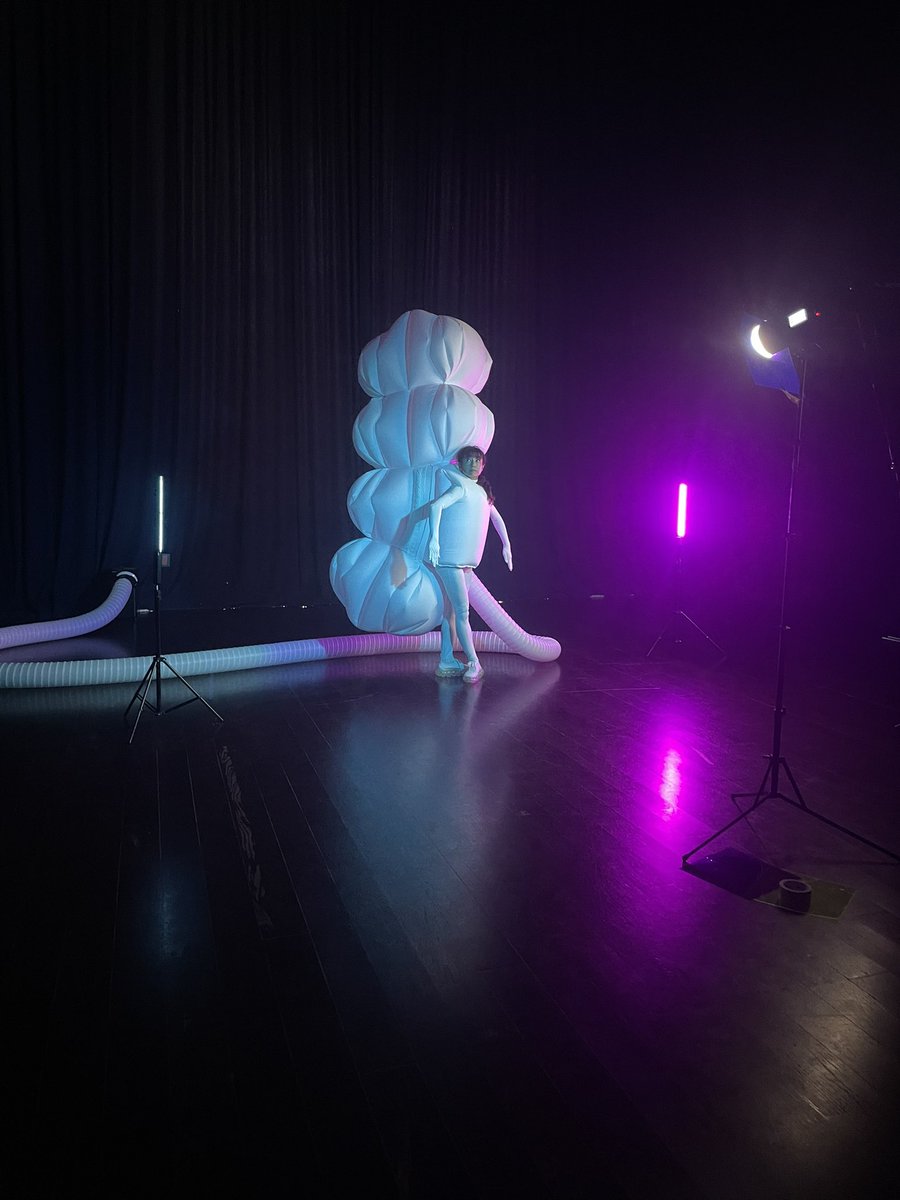Katherine Broomfield (@kathbroomfield) on Twitter photo When you spend a day filming with a giant inflatable robot attached to a dancer and you’re not quite sure how you ended up here 🤔😃
#mysltday #research #augcomm #aac #create2innovate #softrobotics
<a href="/airgiantsHQ/">Air Giants</a> <a href="/BristolRobotLab/">BristolRoboticsLab</a> <a href="/Neon_Dance/">Neon Dance</a> <a href="/Bristol_SLTRU/">Bristol_SLTRU</a> <a href="/CSHCR_CMet/">CSHCR Cardiff Met</a> When you spend a day filming with a giant inflatable robot attached to a dancer and you’re not quite sure how you ended up here 🤔😃
#mysltday #research #augcomm #aac #create2innovate #softrobotics
<a href="/airgiantsHQ/">Air Giants</a> <a href="/BristolRobotLab/">BristolRoboticsLab</a> <a href="/Neon_Dance/">Neon Dance</a> <a href="/Bristol_SLTRU/">Bristol_SLTRU</a> <a href="/CSHCR_CMet/">CSHCR Cardiff Met</a>