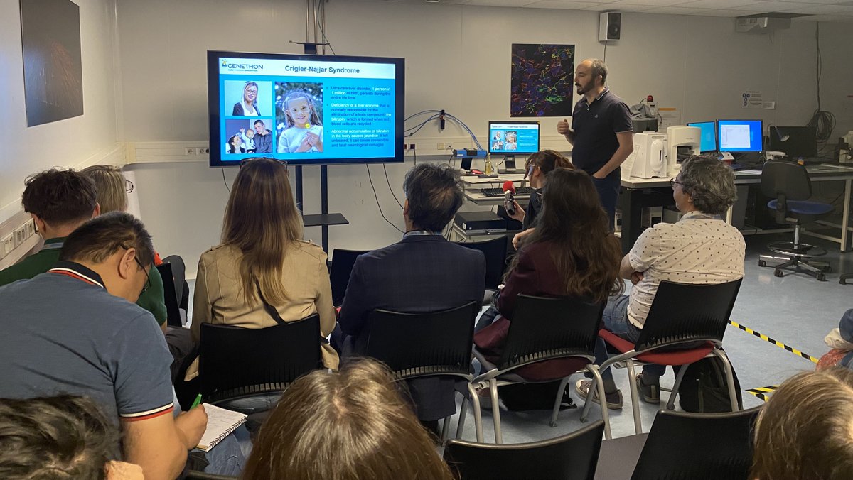 GenethonFr's tweet photo. [#JNBB2024]
Members of the Domaine d’Interêt BioConvergence pour la Santé (DIMBioConvS) of the #RegionIDF, visited @GenethonFr with 🧬the DNA bank, 🔬the imaging platform, our #GeneTherapy projects and the 🎤 #genother presentation .
 #genopole#bioproduction https://t.co/58OXEkl6RF