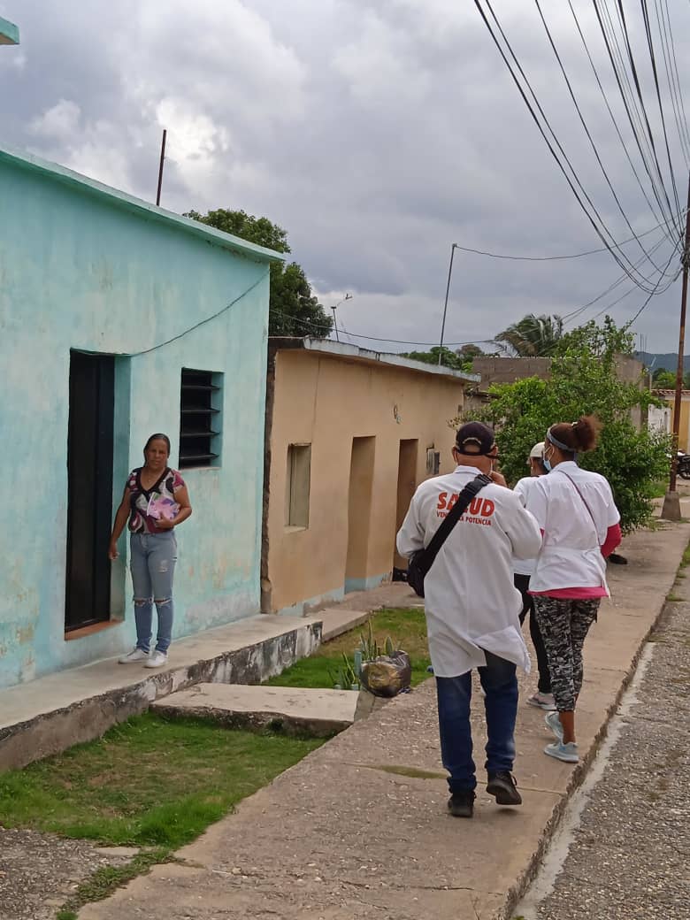 Apoyando al pueblo venezolano.
<a href="/campo_cdi/">CDICampoCarabobo</a>
<a href="/cubacooperaven/">Brigada Médica Cubana en Venezuela</a> 
<a href="/mmcvencar/">Brigada Médica Cubana en Carabobo</a> 
#CubaPorLaVida 
#CubaCoopera