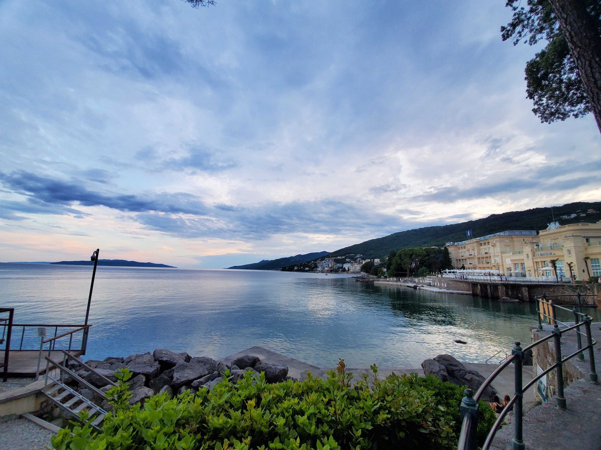SensioLabs (@sensiolabs) on Twitter photo SensioLabs is thrilled to be a Bronze 🥉Sponsor of <a href="/WebSummerCamp/">Web Summer Camp</a> 2024 in Opatija, Croatia 🌞🌊
Web Summer Camp is a must-attend web tech event, offering cutting-edge workshops and inspiring conferences
Today <a href="/nicolasgrekas/">Nicolas Grekas 💙💛</a> gives a Workshop on #Symfony UX 🎨 SensioLabs is thrilled to be a Bronze 🥉Sponsor of <a href="/WebSummerCamp/">Web Summer Camp</a> 2024 in Opatija, Croatia 🌞🌊
Web Summer Camp is a must-attend web tech event, offering cutting-edge workshops and inspiring conferences
Today <a href="/nicolasgrekas/">Nicolas Grekas 💙💛</a> gives a Workshop on #Symfony UX 🎨