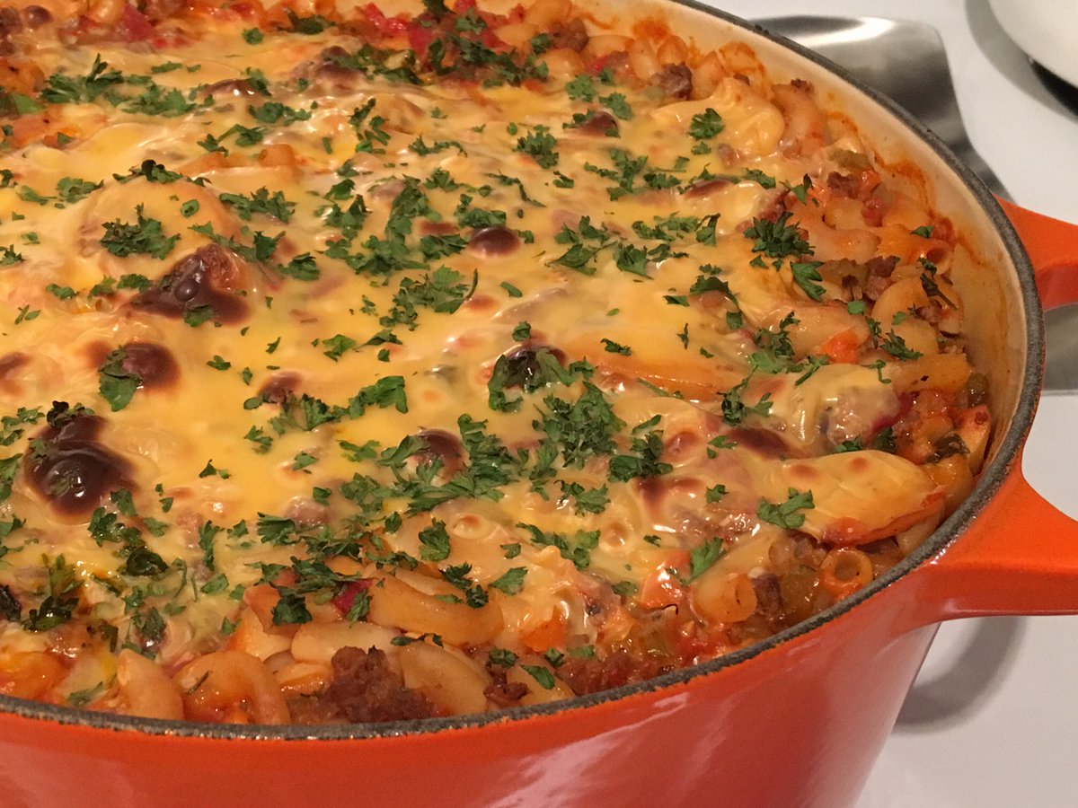 clubfoody1's tweet photo. Today is National #MacaroniDay
Frankie’s Macaroni Casserole... so yummy + easy to make! 👩🍳🧑🍳
(check out my next posts👆for more macaroni recipes 😋)
#YouTube📽️: https://t.co/sJtCQ7bOeq
#RECIPE ➡️: https://t.co/OgJRaf3yTs
@EventGuideToday @DiningGuide2Day https://t.co/C7ni34MEyy