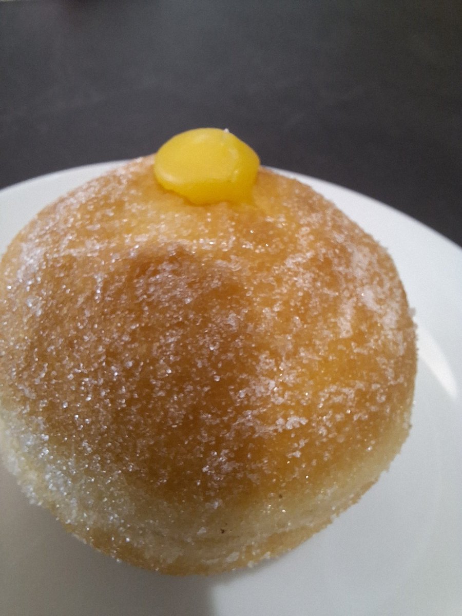 Miriam8112's tweet image. #venerdì #bombolone #crema