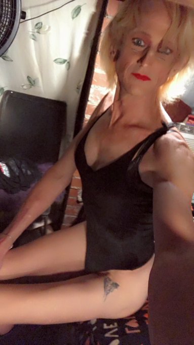 I look superbly hott tonight lmao   I could masterbate to that !! https://t.co/0VbYPwK6pN<a href="/tag/stripchat"class="tags"><span>#stripchat</span></a><a href="/tag/stripchatlive"class="tags"><span>#stripchatlive</span></a>