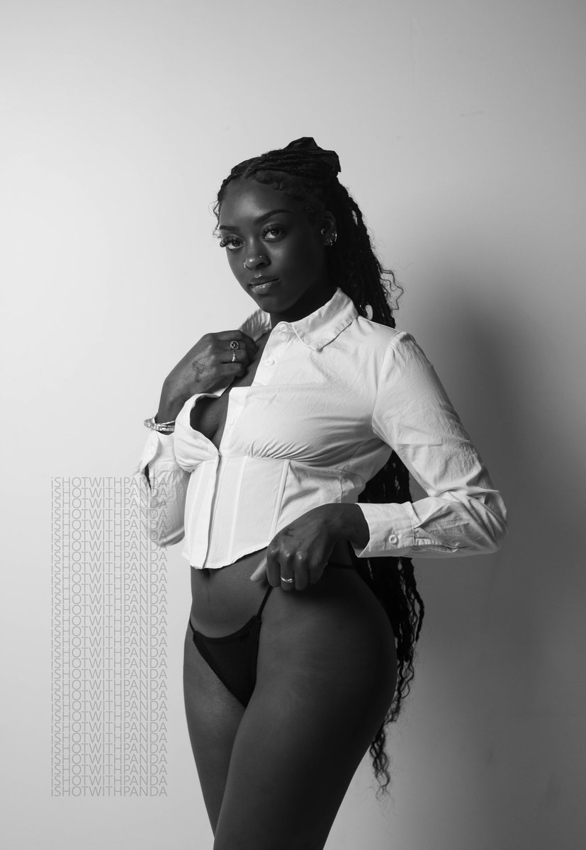 ishotwithpanda's tweet photo. Pretty Brown Girl #BlackGirlMagic https://t.co/bYGJw83XaR