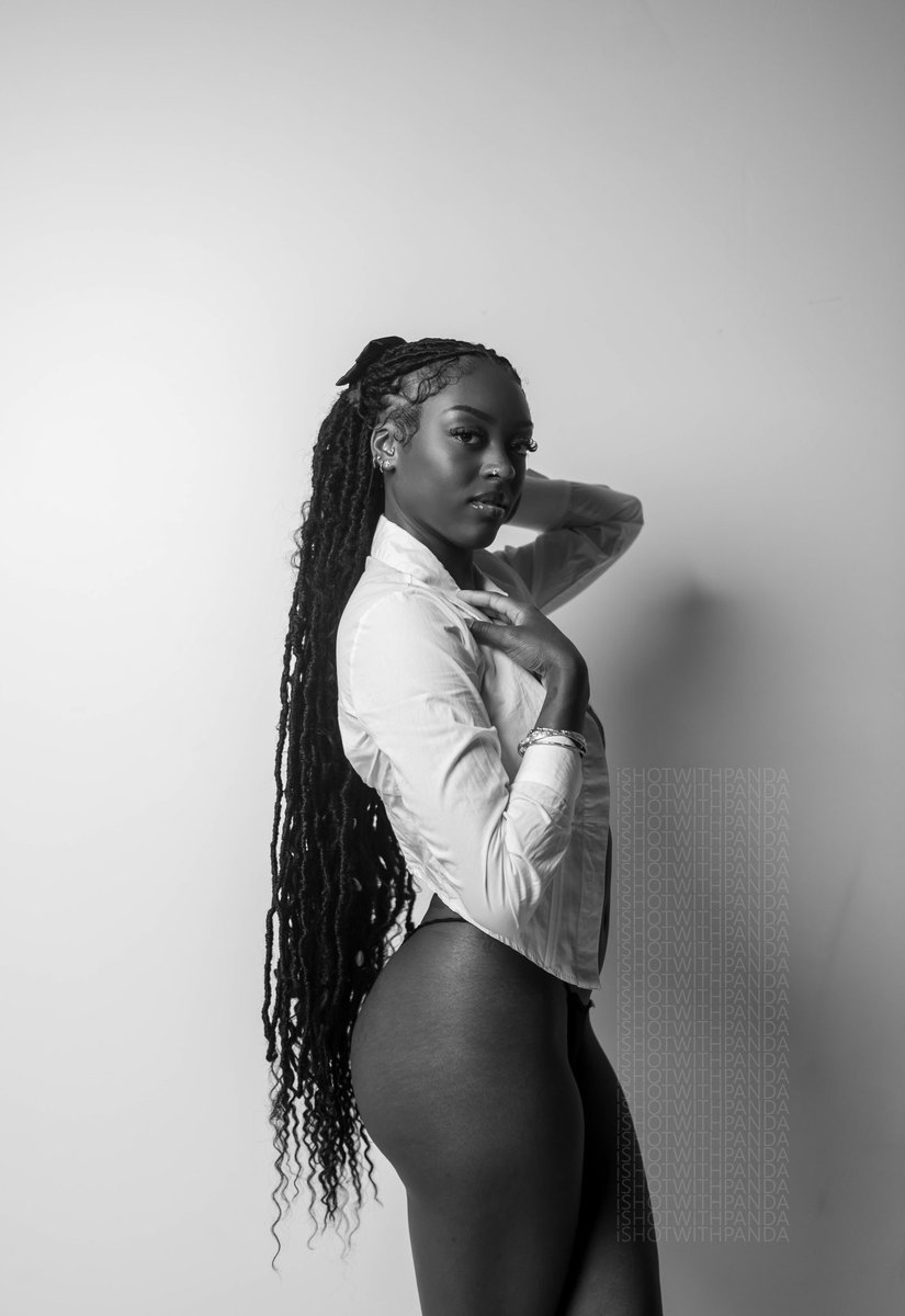 ishotwithpanda's tweet photo. Pretty Brown Girl #BlackGirlMagic https://t.co/bYGJw83XaR