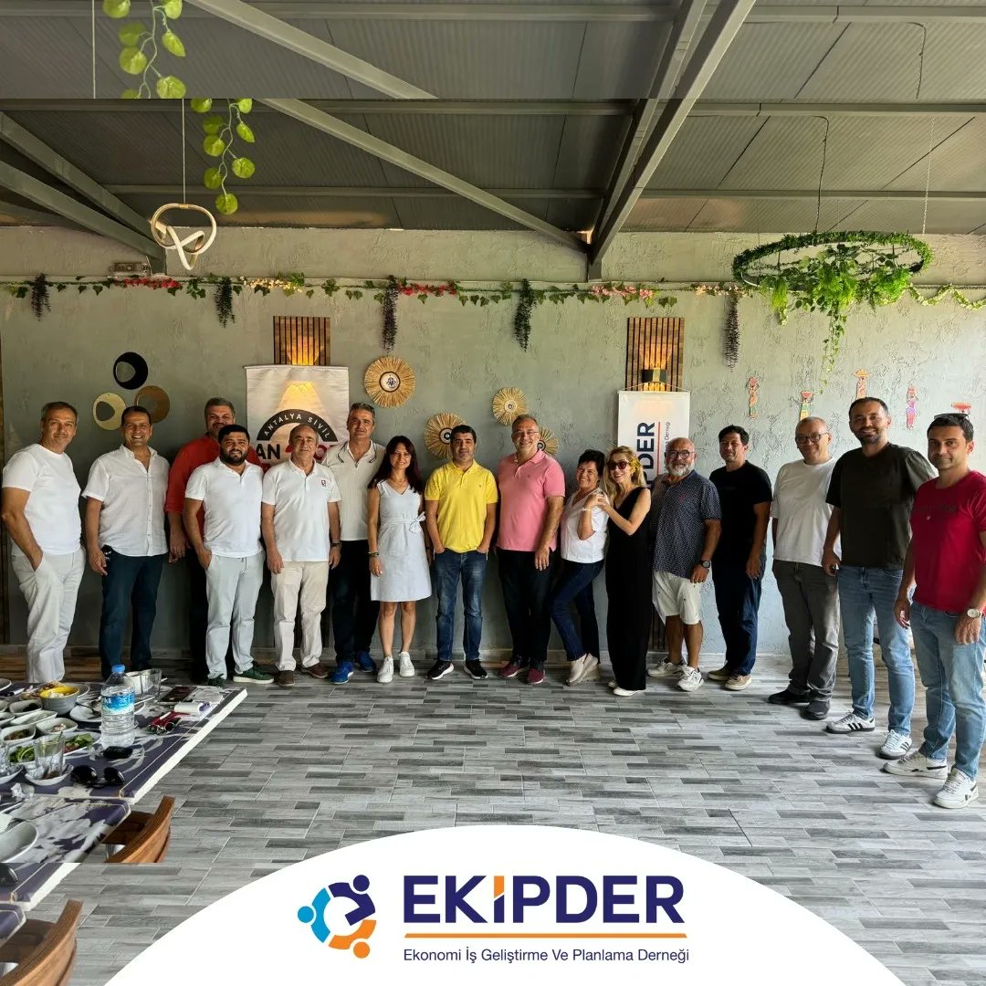 Bugün, Ekipder yönetim kurulu üyeleri olarak, Anstop'u güzel bir kahvaltıda ağırladık. Şehrimizin birlik ve beraberliğini, kentin toplumsal ve ekonomik gelişmesini değerlendirdik. 
<a href="/anstop2023/">anstop2023</a> ve <a href="/Ekipder1/">Ekipder</a> olarak birlik ve beraberliğin en güzel örneğini sergiledik.
<a href="/ResatGuneyOMC/">Resat GÜNEY</a>