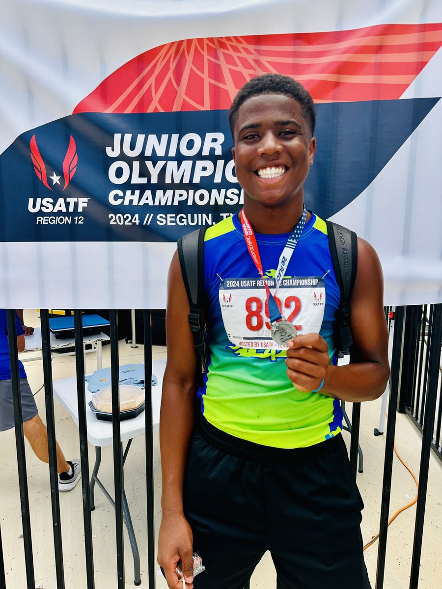 Qualified for USATF Junior Olympics in 100m hurdles
Finals tomorrow in the 200m hurdles

Football players run track 
#summertrack
#roadtonationals
