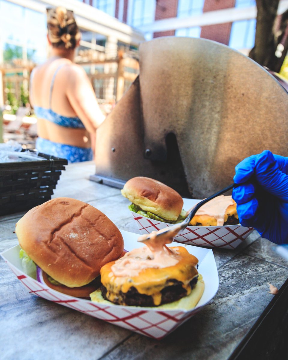 AmeristarSC's tweet image. Looking for the perfect weekend vibe? 🍹🍔💦 Cool off at our pool bar and grill, open just for our hotel and spa guests!  bit.ly/4cvc2dc

#pool #resortpool #summer #poolseason #spf #summer #swimming #sun #summervacation #weekendvibes #burgers #NationalGirllingMonth