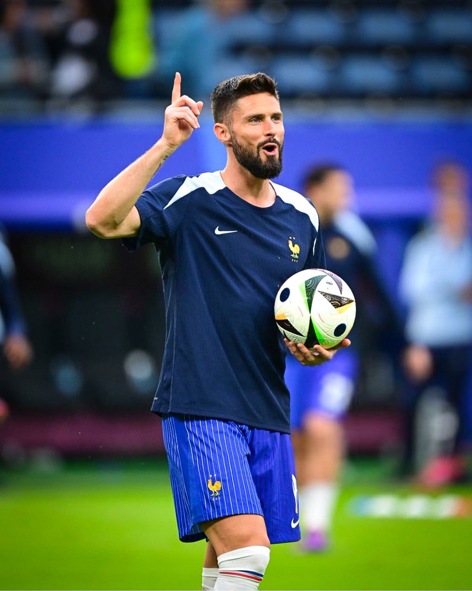 Teamgiroud_'s tweet image. On a besoin d’Olivier Giroud 🙏🏼🇫🇷
