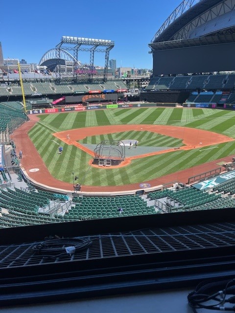 We're LIVE on <a href="/SeattleSports/">Seattle Sports</a> on a beautiful day from T-Mobile Park! <a href="/MikeLefko/">Mike Lefko</a> &amp; <a href="/charliefurbush/">Charlie Furbush</a> in for Dave and Bob today. 

-5:00: <a href="/jonmorosi/">Jon Morosi</a>