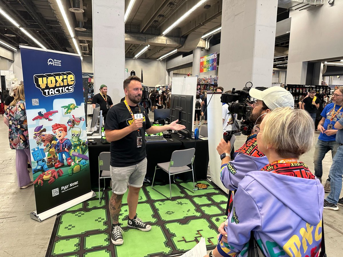 𝗩𝗼𝘅𝗶𝗲𝘀 𝗶𝘀 𝗮𝘁 𝗖𝗼𝗺𝗶𝗰𝗰𝗼𝗻! 🚀