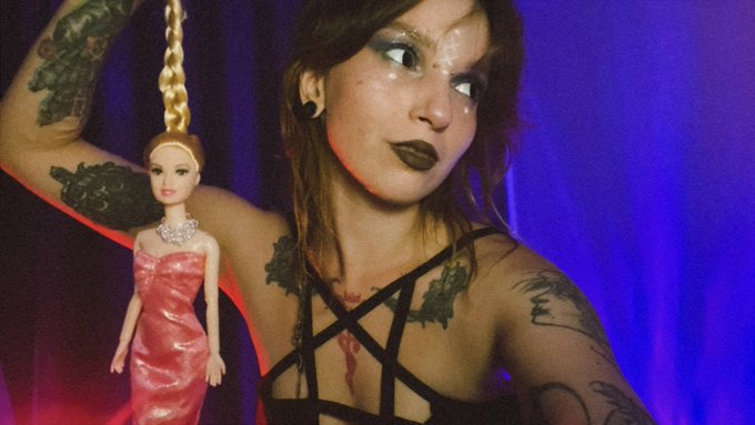 Caught you, Bimbo! Told you ur just a doll to me.  Who&rsquo;s willing to join this poor creature? https://t