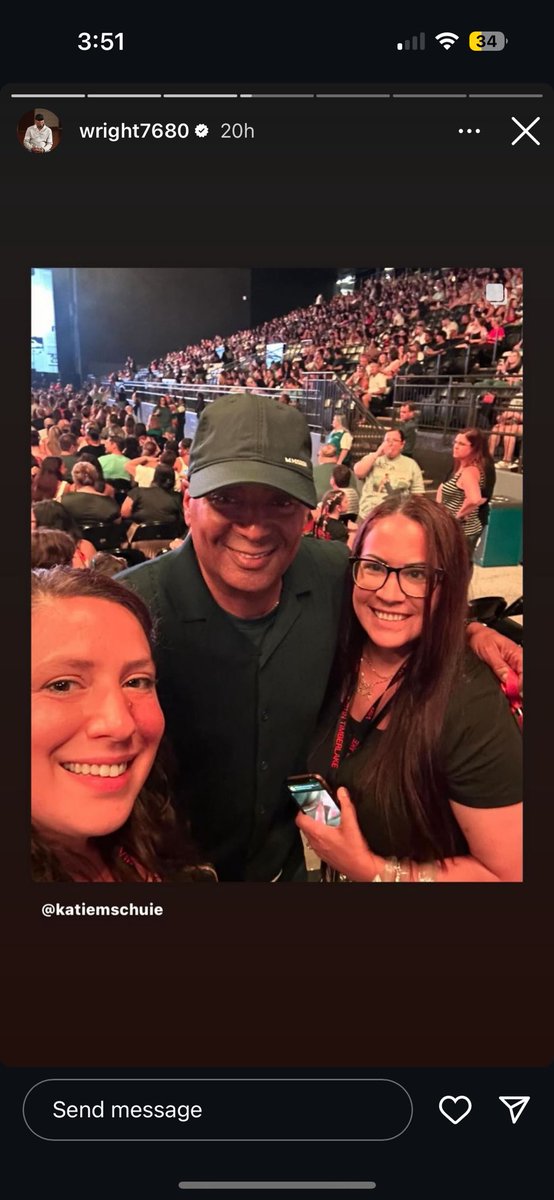 katiemschuie's tweet photo. You guys!!! We made his story!! ๐ซ #JustinTimberlake #TFTWTOUR #cfgarena #johnnywright https://t.co/yV3Qcgpr80