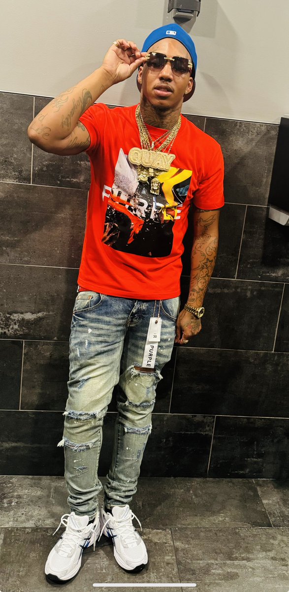 davis_pabl61355's tweet photo. He don't like me, but his bitch love me
Got kicked out the house at fourteen, I was still thuggin'
She ate that dick so much, her knee ugly
He know I fucked the bitch, he seen me and be mean muggin' https://t.co/VGiqxkcaan