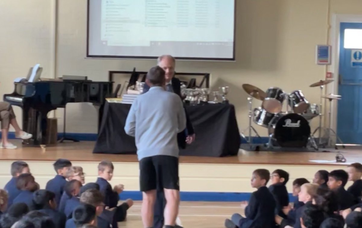 Today we wished Mr Duxbury congratulations on his retirement, a true Bolton School legend. As one of his final duties at Park Road he presented the rightly renamed ‘Duxbury Sportsmanship Cup’ 🏆 which will go on to be honoured by many in his name 🥇