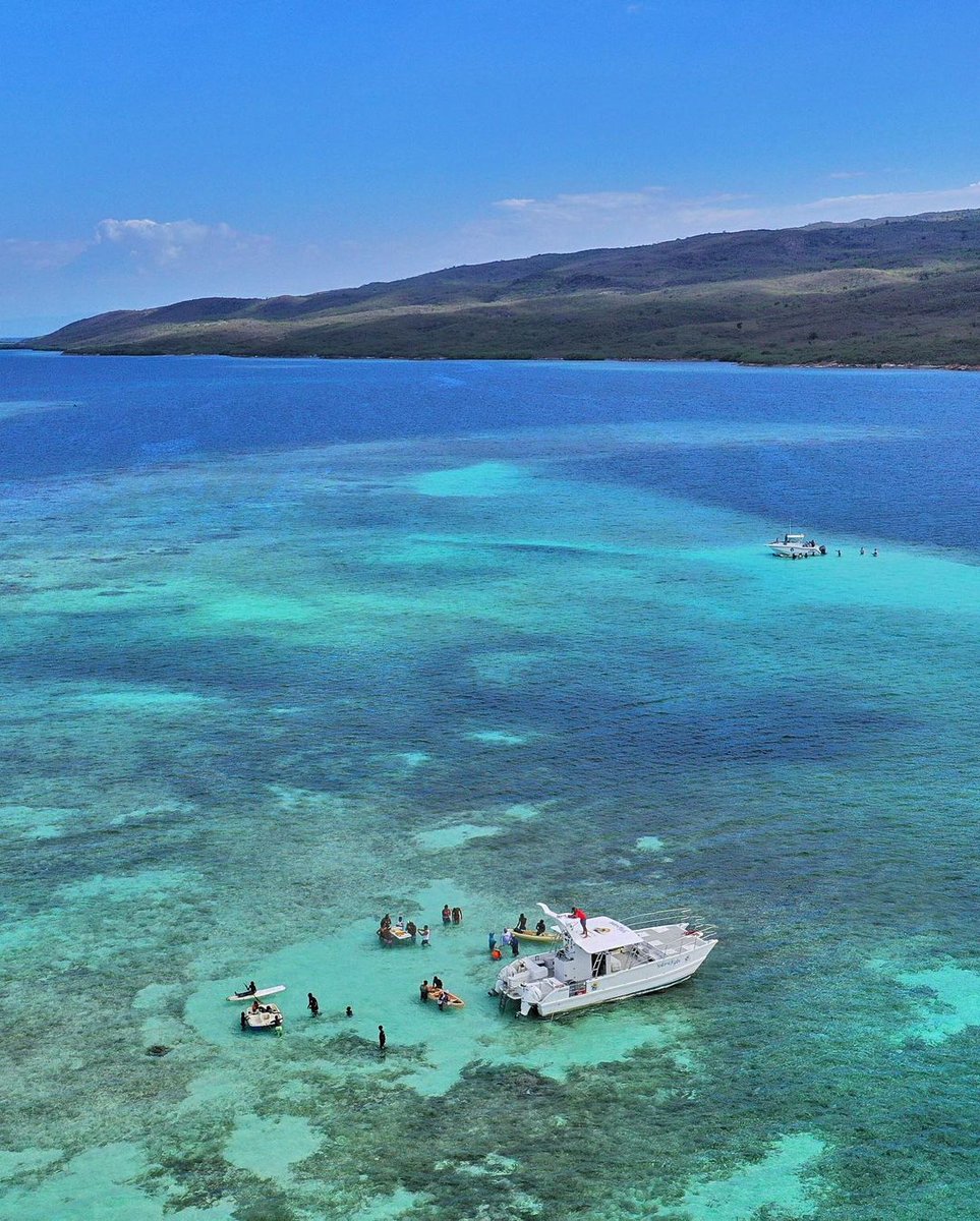 CiviqueEtmoral's tweet photo. 📍île de la Gonâve, Haïti 🇭🇹 
Dans le Département  de L’Ouest
EN #HAÏTI 🇭🇹
📸 Janvieringls https://t.co/GHYRvuf5T0