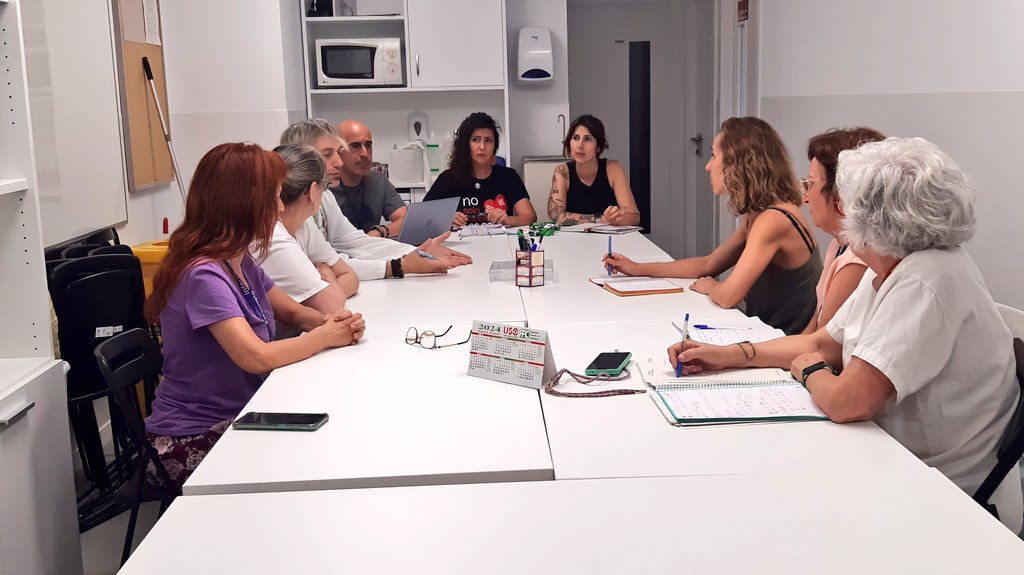 Ahir part del comitè d'empresa del Taulí (FTC-IAC, Fapic i UGT) ens traslladava la sobrecàrrega del personal en un dels principals hospitals catalans, amb moltes instal·lacions noves però on falten mans.
El desbordament és tan gran que és un dels centres amb més baixes laborals!