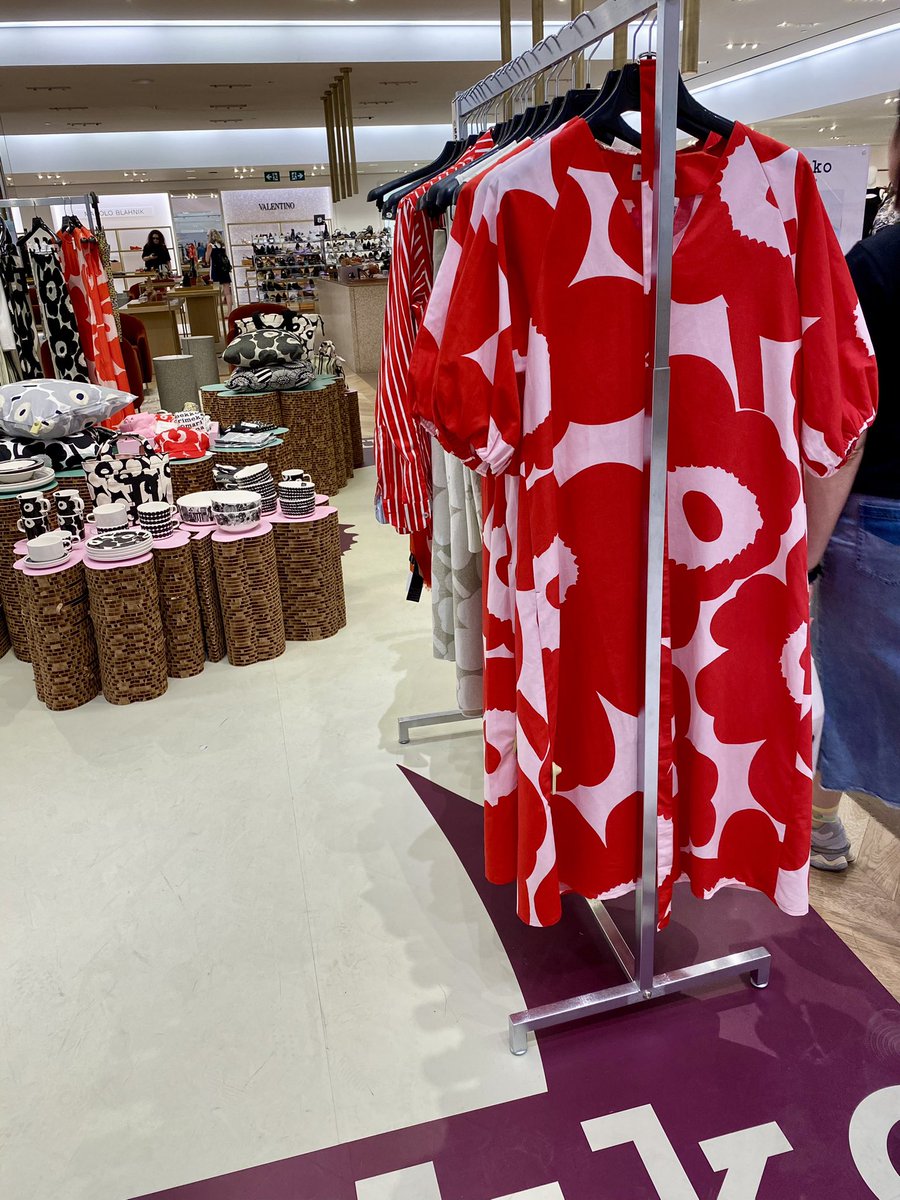 cookiegigan's tweet photo. Yesterday I went down to @HoltRenfrew Bloor Street to check out the Marimekko Pop Up celebrating 60 years of Marimekko. While you are there you can have a Marimekko inspired lunch at the Holt’s Cafe. On until July 31. #holtrenfrew #marimekko #holtscafe https://t.co/e84333895N
