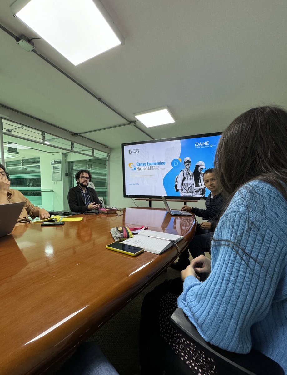 A S T R A S E X tweet media