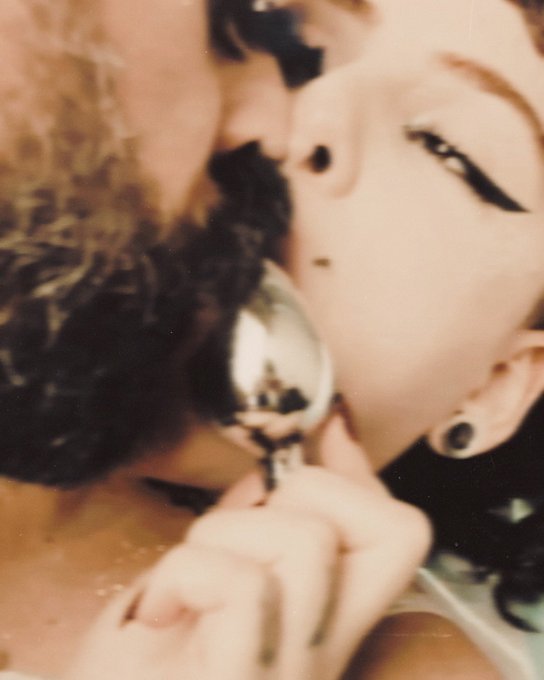 vestindo fantasias ❤️&zwj;🔥 com @CandyCrushCamG1 https://t.co/SJTXgO4LOK<a class="tags" target="_blank" title="On Twitter" href="/?out=eyJ0eXAiOiJKV1QiLCJhbGciOiJIUzUxMiJ9.eyJpYXQiOjE3MjcyNjY3NDYsImlzcyI6InR3cG9ybnN0YXJzLmNvbSIsIm5iZiI6MTcyNzI2Njc0NiwiZXhwIjoxNzU4ODAyNzQ2LCJyZWRpcmVjdF91cmwiOiJodHRwczovL3R3aXR0ZXIuY29tL0NhbmR5Q3J1c2hDYW1HMSJ9.AC8pOHAhLEWS-_mlpPxy25a1WsFcK5nI2YMb7WVFc4PStl2bkUz9aCPbKKXJQlL3Hl7HBwkml2WJDF50kycvwQ">@CandyCrushCamG1</a>