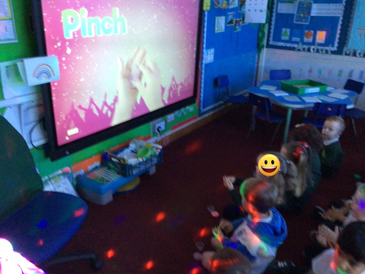 Afternoon Nursery: everyone loved disco with real disco lights! It’s lots of fun but it’s making our fingers strong for writing too. 
Da iawn. <a href="/PenllergaerP/">Penllergaer Primary</a> #ppshw #ppsnurs