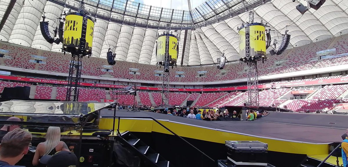 Warsaw are you ready?? #metallica #metontour #M72Warsaw