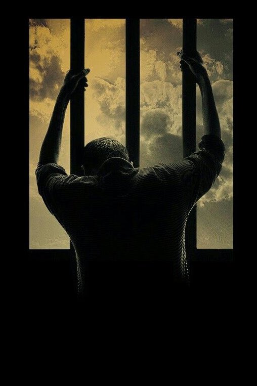 “Merak etme, birden bire işlerin düzelir. Allah kâdirdir.”