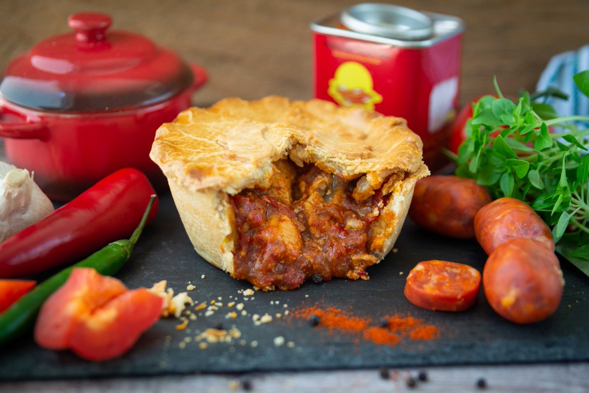 mudfoods's tweet image. No need to go abroad to get a taste of the Mediterranean..  just try one of our delicious Chicken and Spanish Chorizo pies, close your eyes and you’ll be transported to southern Europe! Find us at mudfoods.com. #ChickenAndChorizoPie #MediterraneanFlavours #MudFoods