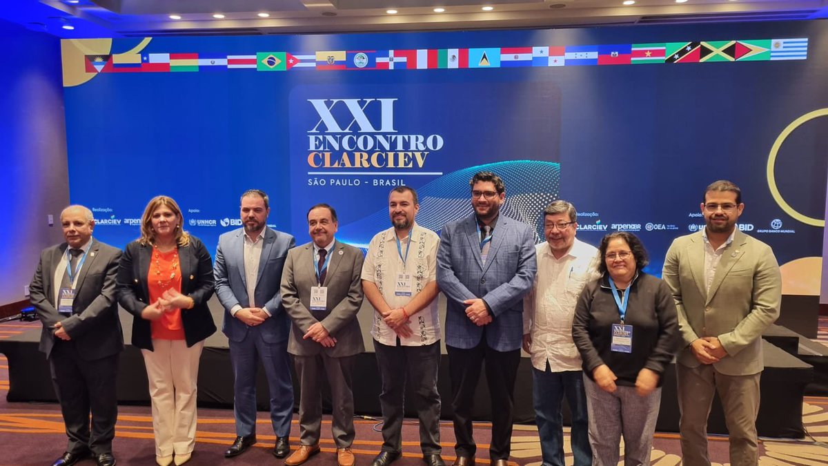 Damos la bienvenida a nuestro nuevo Comité Ejecutivo 2024-2026 del CLARCIEV, representados por:

~Presidencia~ 
       🇨🇱 CHILE
~Vicepresidencias~
        1ª 🇧🇷 BRASIL
       2ª 🇵🇦 PANAMÁ 
       3ª 🇭🇳 HONDURAS
       4ª 🇵🇪 PERU
       5ª 🇸🇻 EL SALVADOR

Les deseamos mucho éxito.