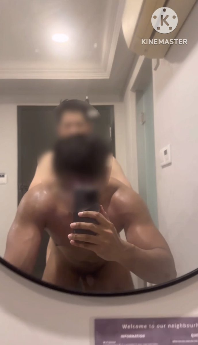 AshKinkk's tweet photo. Rt to see the video of my first bottoming experience https://t.co/b5xL6Zxzpj