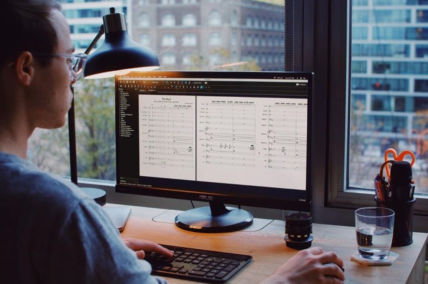 zZounds's tweet image. New Blog Post: 🎥 Discover Jerskin Fendrix's Nightmarish Score in Yorgos Lanthimos' Latest Film 'Kinds of Kindness' and Learn How to Recreate Its Tones at Home! 🎞️ #zzoundsblog #filmscoring #JerskinFendrix

Learn More🔻
bit.ly/3RV5a1d