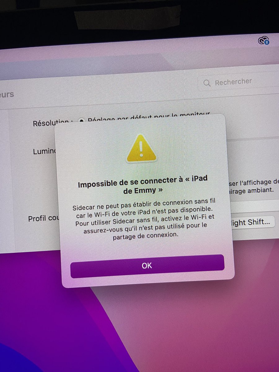emmy_bnt's tweet photo. Hellooooo si quelqu’un a déjà eu ce problème merci de me donnez vos tips 🥲 ça fait 2h que j’essaye tout 

#apple #airplay #sidecar #handoff https://t.co/HBv4bRxACb