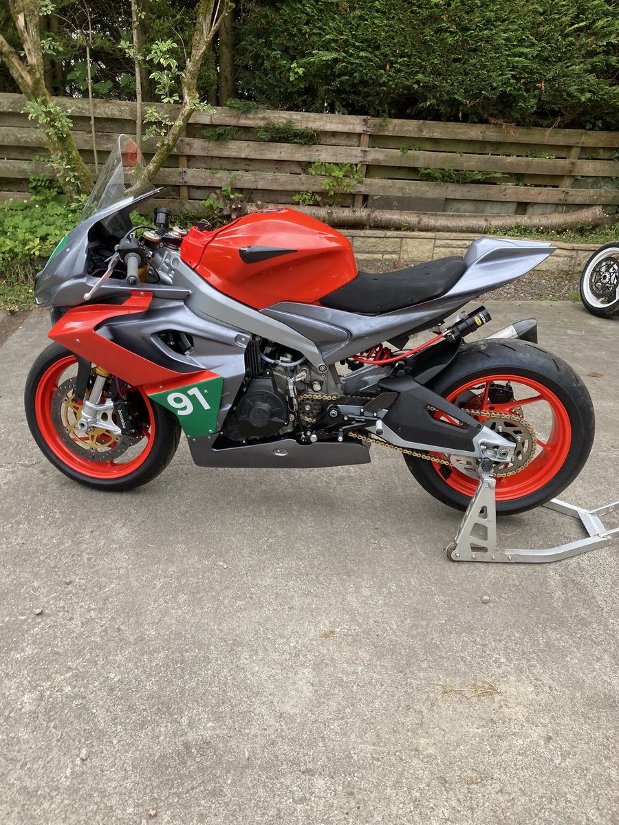 FossowayTaxis's tweet photo. @bobmcguire8 Off to the Southern 100 https://t.co/11gBDilsHK