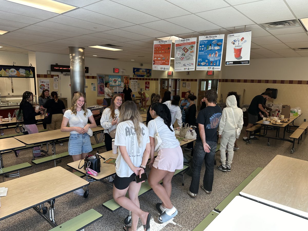 NYCID's tweet photo. NYCID Summer Rising staff came together for an all day staff training. Jam packed with everything you need to know about NYCID, Summer Rising, SEL and classroom management strategies! #Weimprovelives #Summerrising #dycd https://t.co/F3UvmmQRPT