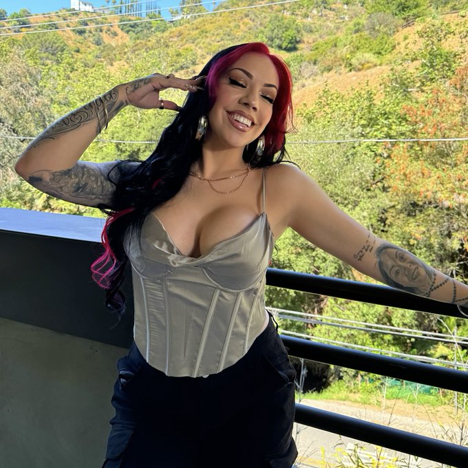 🩶🎼🌪️ https://t.co/q8giDCiWuJ