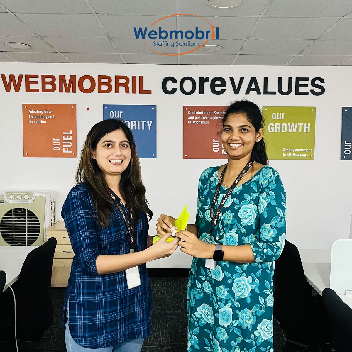 WMStaffing's tweet photo. This Friday, Our Webmobies broke free from their desks, and shared a dose of chocolaty joy.

.

.

.

#FunFriday #chocolatyfunfriday #fridayjoy #FunTasticActivities #funloaded #challenge #motivation #fun #enjoy #gametime #funfriday #weekendvibes #weekendmood #staffingagency https://t.co/ZOm822hERn