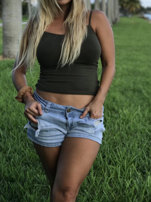 I love Miami nature and Miami weather 🥰 🏝️ https://t.co/60nVOf1RhT