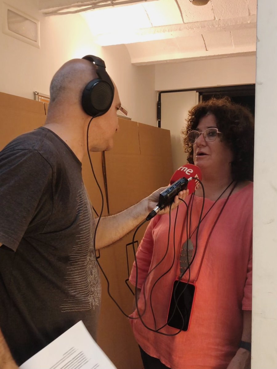 Aquest matí amb @LaTremendaCoop hem convocat als mitjans per cobrir un dels assajos de ‘La gran nit de <a href="/dagolldagom/">Dagoll Dagom</a>’, que s’estrenarà al <a href="/grecfestivalbcn/">Grec Festival Bcn</a> els pròxims 11, 12 i 13 de juliol.

Mig segle de musicals en un sol espectacle. #Nervis.