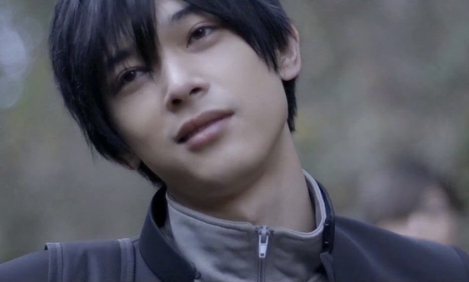 私は死んだ目をした吉沢亮が大好きなので、トモダチゲームの時が一番刺さります