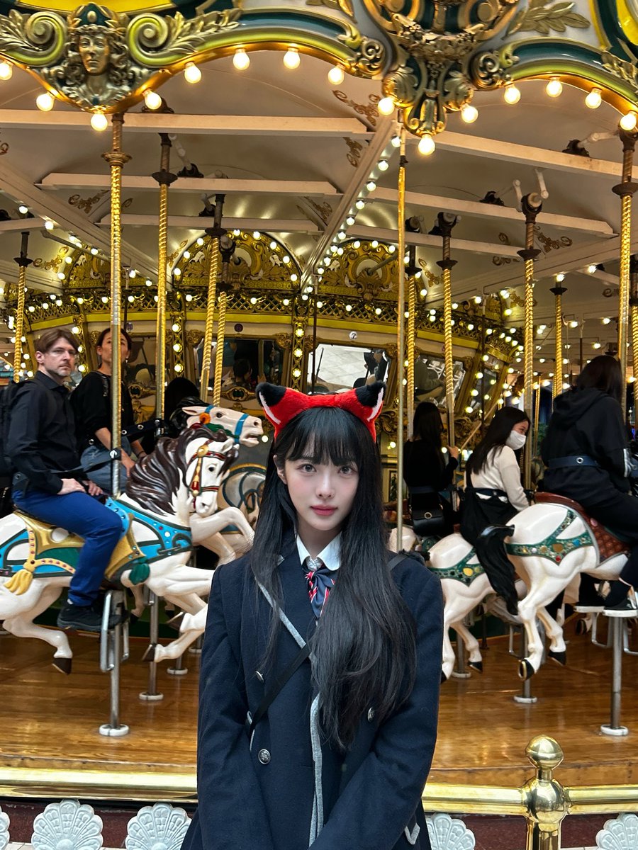 to_dP0's tweet photo. 모교교복 예영누나가 왜이리 좋아..... 느낌 너무 조흠!!!!!!! https://t.co/2e0mWW0y44