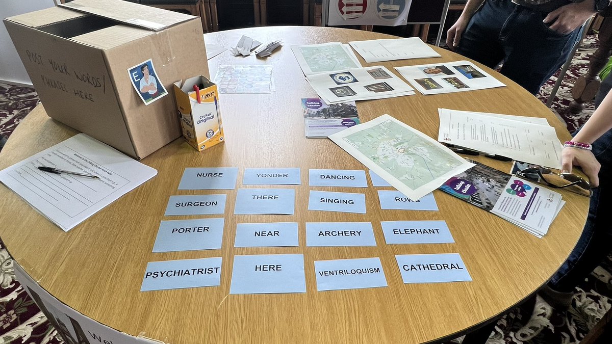 Chester accent anyone? Dr Helen West and participants in the Talking Chester strand of the <a href="/uochester/">University of Chester</a> Cestrian English project in Chester Town Hall - part of the excellent Festival of Ideas. #ChesterFestivalOfIdeas. <a href="/UoCEnglish/">UoC English</a>