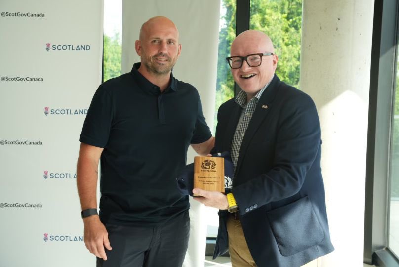 ScotGovCanada's tweet image. It was a thrill to host @Scotlandteam in Ottawa last night, kicking off the Americas tour and their game against @RugbyCanada on Saturday 6 July 🏉

No matter the result Scotland 🏴󠁧󠁢󠁳󠁣󠁴󠁿 and Canada 🇨🇦 will always be family! Support the team and watch on TNT in Scotland/TSN2 in Canada.