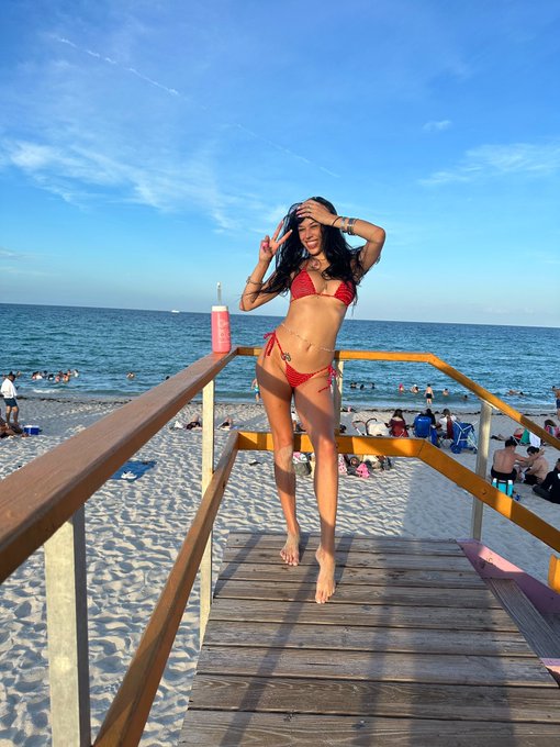 South Beach Miami  🏖️ https://t.co/xk4iXgiWuA